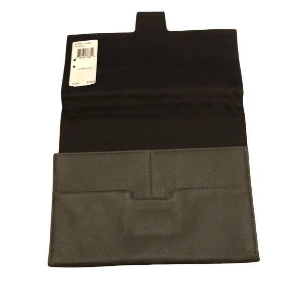 *HOST PICK* COACH IPad Sleeve 100% Leather - Granite Grey - Picture 3 of 8